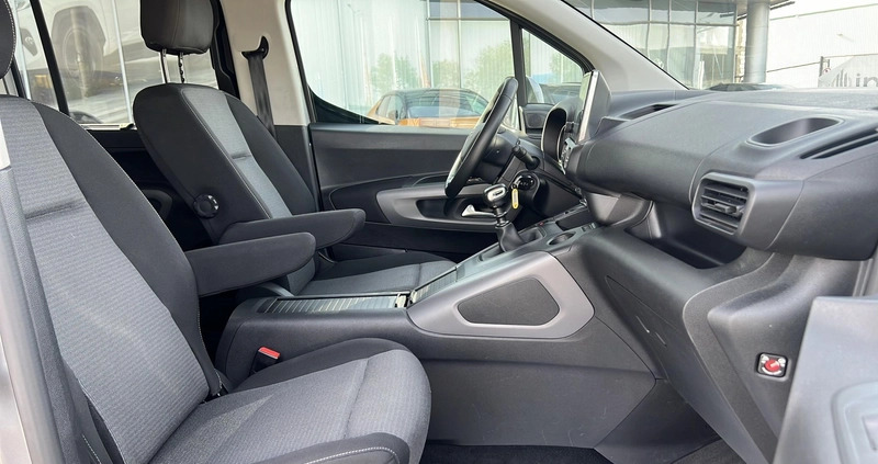 Toyota Proace City Verso cena 116900 przebieg: 38456, rok produkcji 2021 z Grajewo małe 211